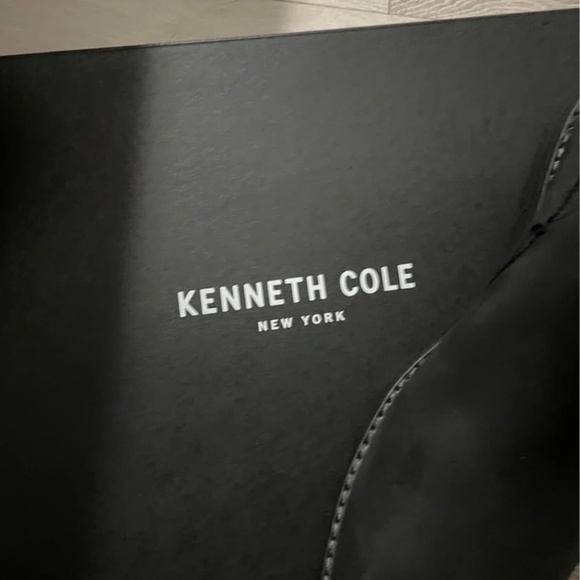 New Kenneth Cole leather boots - Picture 3 of 3